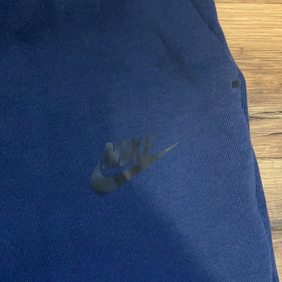 Nike tech fleece joggers - Picture 2 of 5